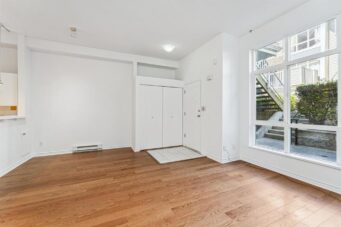 1 – 995 Lynn Valley Road